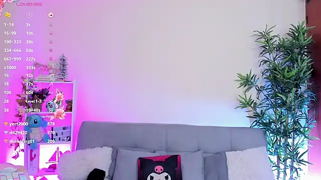 Snapshot of natty_romanof_18 chatting on 02.27.25 natty romanof 18 online show from 02.27.25