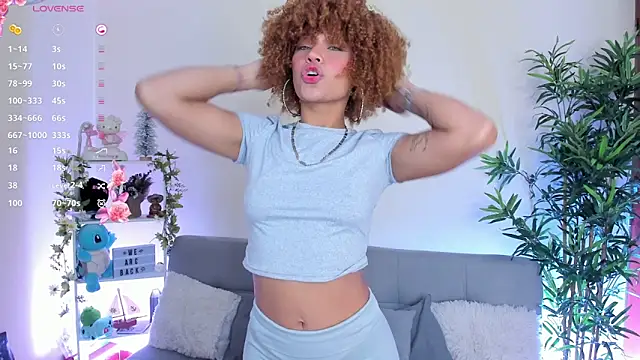 Snapshot of natty_romanof_18 chatting on 03.20.25 natty romanof 18 online show from 03.20.25