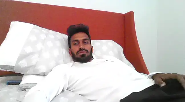 skinny  boy   online show from 02.25.25