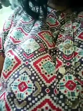 Snapshot of heenage chatting on 02.24.25 heenage online show from 02.24.25