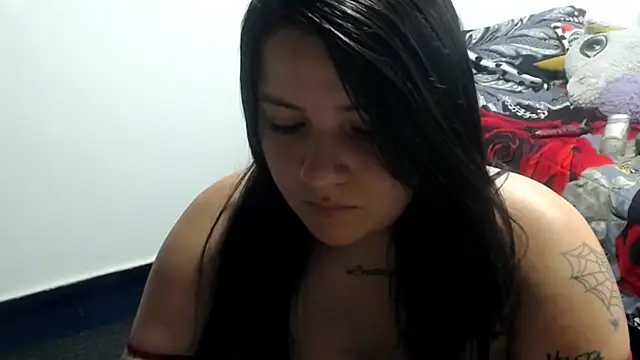 Snapshot of shopyymessyy chatting on 01.16.25 shopyymessyy online show from 01.16.25