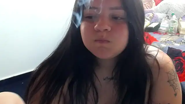 Snapshot of shopyymessyy chatting on 01.23.25 shopyymessyy online show from 01.23.25