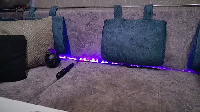 blackcat142 online show from 10.24.25