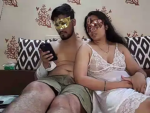 Snapshot of mumbaicouple28 chatting on 03.15.25 mumbaicouple28 online show from 03.15.25