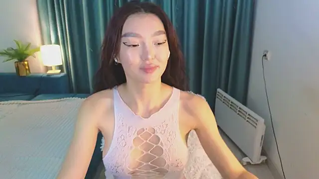 AudreyMell online show from 11.03.25