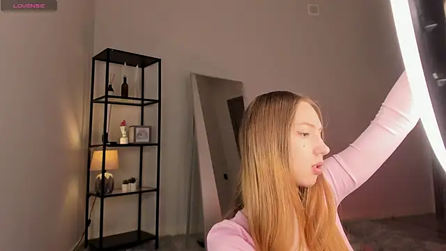 elfinvibes online show from 09.18.25