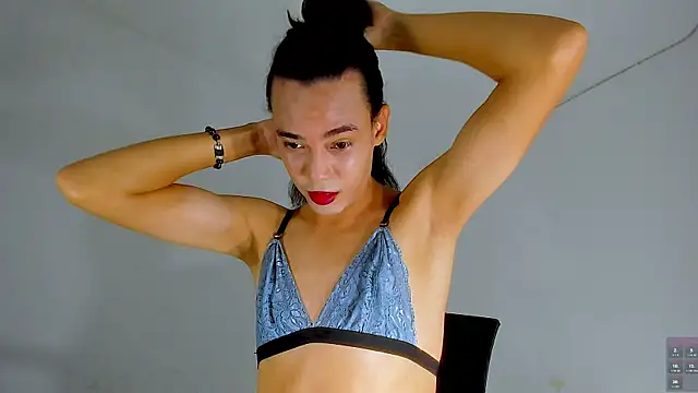 Snapshot of NickSull__ chatting on 10.20.25 NickSull online show from 10.20.25