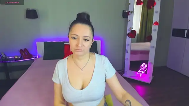 AngellLika online show from 10.05.25