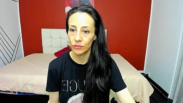 Snapshot of Abrillee1 chatting on 12.29.24 Abrillee1 online show from 12.29.24