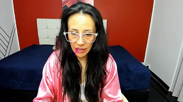 Snapshot of Abrillee1 chatting on 01.16.25 Abrillee1 online show from 01.16.25