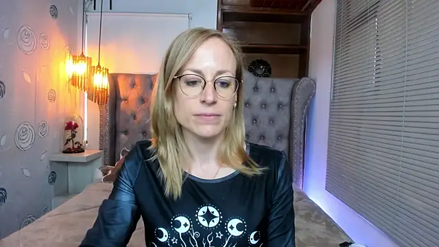 Snapshot of SammySanders chatting on 01.03.25 SammySanders online show from 01.03.25