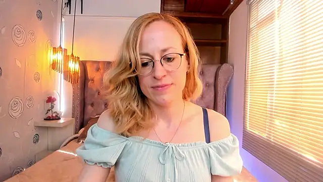 Snapshot of SammySanders chatting on 01.09.25 SammySanders online show from 01.09.25