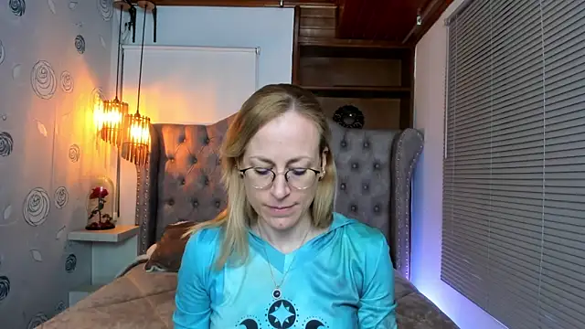 Snapshot of SammySanders chatting on 01.10.25 SammySanders online show from 01.10.25