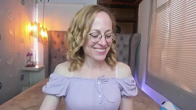 Snapshot of SammySanders chatting on 02.26.25 SammySanders online show from 02.26.25