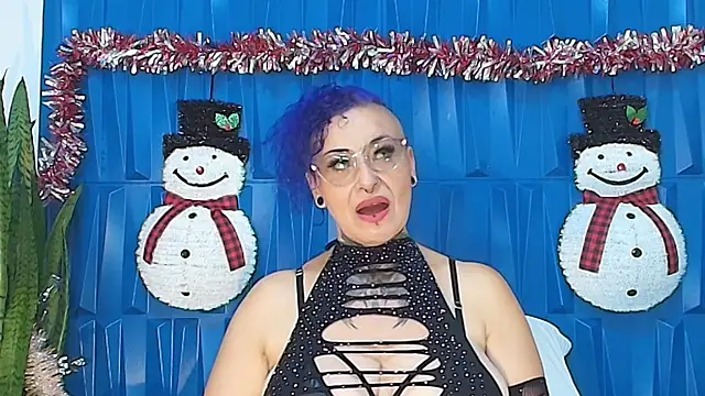 Snapshot of SandyyRose chatting on 12.14.24 SandyyRose online show from 12.14.24