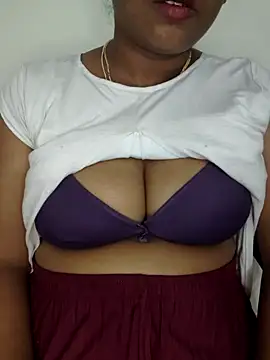 Snapshot of Sexy_Ammu_Telugu chatting on 02.05.25 Sexy Ammu Telugu online show from 02.05.25