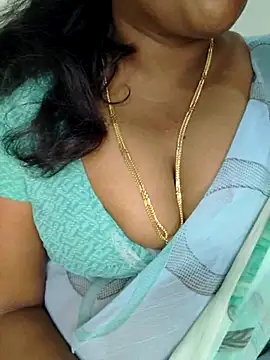Snapshot of Sexy_Ammu_Telugu chatting on 02.13.25 Sexy Ammu Telugu online show from 02.13.25