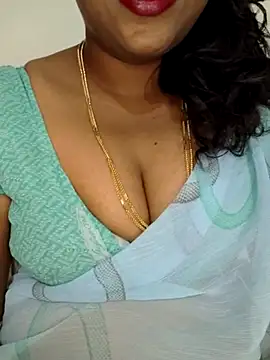 Snapshot of Sexy_Ammu_Telugu chatting on 02.25.25 Sexy Ammu Telugu online show from 02.25.25