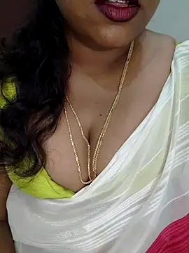 Snapshot of Sexy_Ammu_Telugu chatting on 10.11.25 Sexy Ammu Telugu online show from 10.11.25