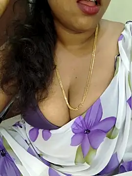 Snapshot of Sexy_Ammu_Telugu chatting on 10.13.25 Sexy Ammu Telugu online show from 10.13.25