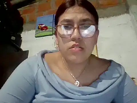 Snapshot of dafne19_ chatting on 02.20.25 dafne19 online show from 02.20.25