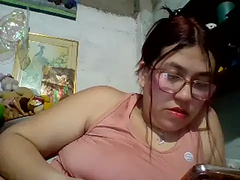 Snapshot of dafne19_ chatting on 02.25.25 dafne19 online show from 02.25.25