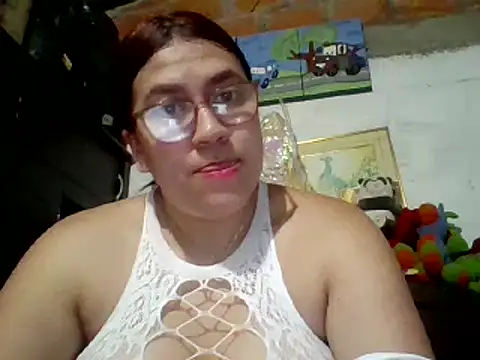 Snapshot of dafne19_ chatting on 03.14.25 dafne19 online show from 03.14.25