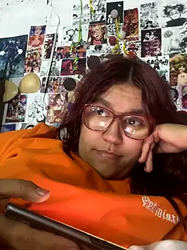 Snapshot of dafne19_ chatting on 09.24.25 dafne19 online show from 09.24.25