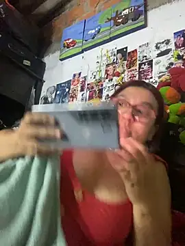 Snapshot of dafne19_ chatting on 10.08.25 dafne19 online show from 10.08.25