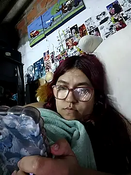 Snapshot of dafne19_ chatting on 10.16.25 dafne19 online show from 10.16.25