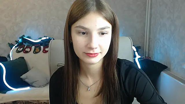 AnaHoney online show from 12.10.24