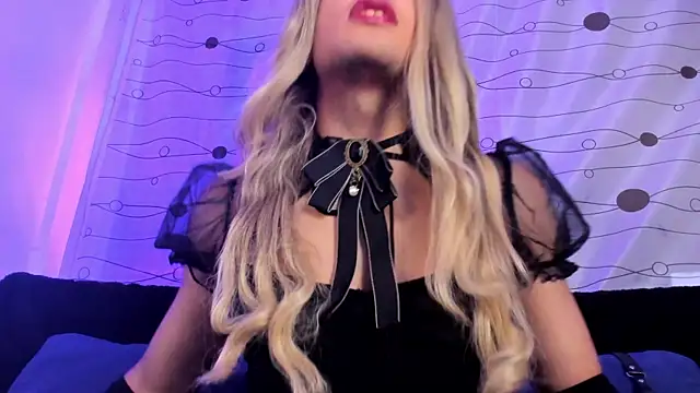 Snapshot of LukaCastillo chatting on 01.15.25 LukaCastillo online show from 01.15.25