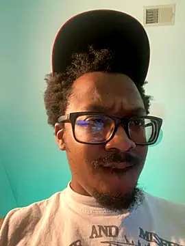 Snapshot of demonpt3 chatting on 10.10.25 demonpt3 online show from 10.10.25