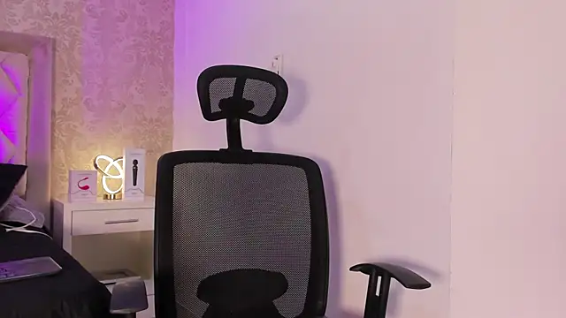 LiaFlowers online show from 03.01.25