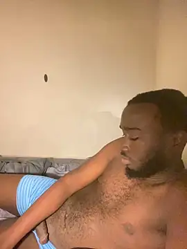 Snapshot of abdoul- chatting on 12.22.24 abdoul- online show from 12.22.24