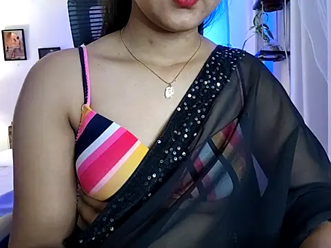 Snapshot of GoldnessAishu chatting on 09.22.25 GoldnessAishu online show from 09.22.25