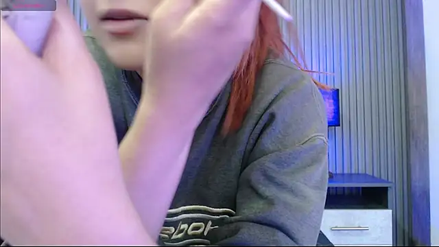 Mia Rinn online show from 11.10.25