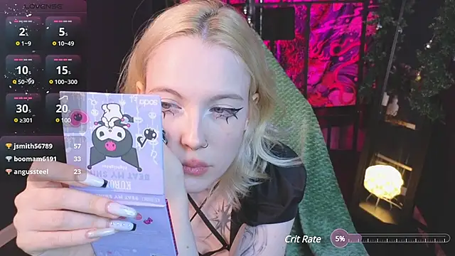 Snapshot of Crackling_Tatii chatting on 01.12.25 Crackling Tatii online show from 01.12.25