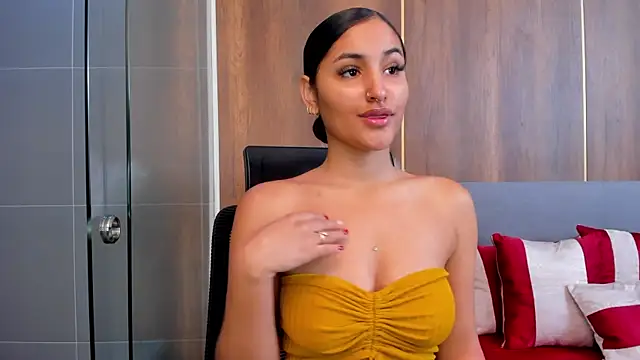 Snapshot of AishaPeyton chatting on 12.26.24 AishaPeyton online show from 12.26.24