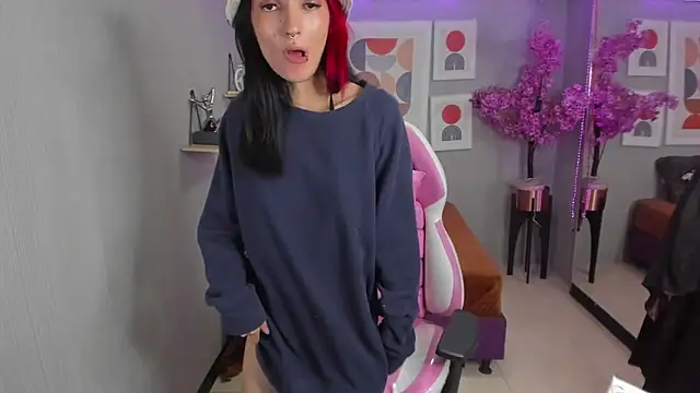 Dafne huges online show from 01.17.25