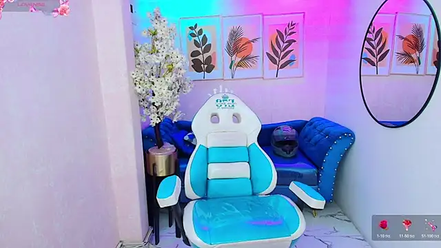 Dafne huges online show from 11.25.25