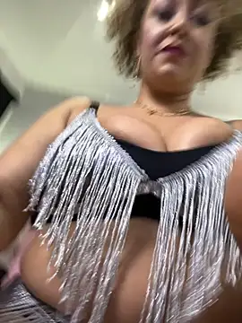 Katti Barrera online show from 11.25.25