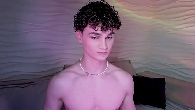 adam 21cm   online show from 02.09.25