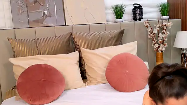 AvaLanne  online show from 01.16.25