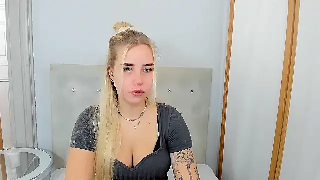 KristyHoney online show from 03.10.25