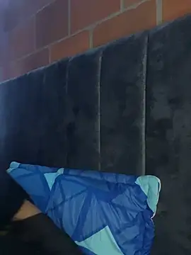 RoxyRoss  online show from 01.17.25