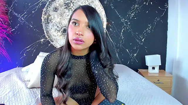 RoxyRoss  online show from 12.02.25