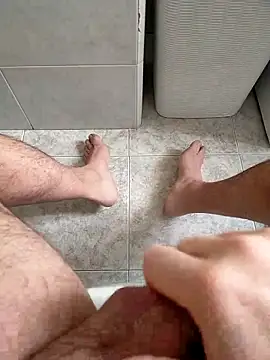 Snapshot of user_662 chatting on 02.28.25 user 662 online show from 02.28.25