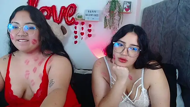 Snapshot of maddie-and-chelsea- chatting on 02.13.25 maddie-and-chelsea- online show from 02.13.25