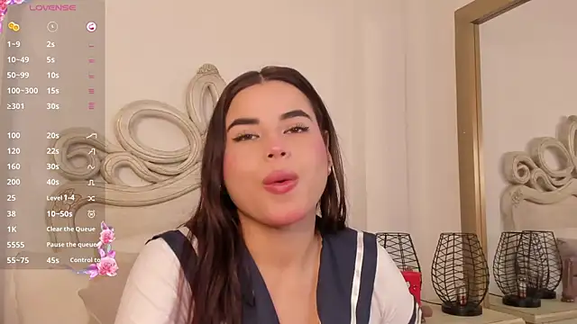 Snapshot of Victoria_vallejo_ chatting on 03.07.25 Victoria vallejo  online show from 03.07.25